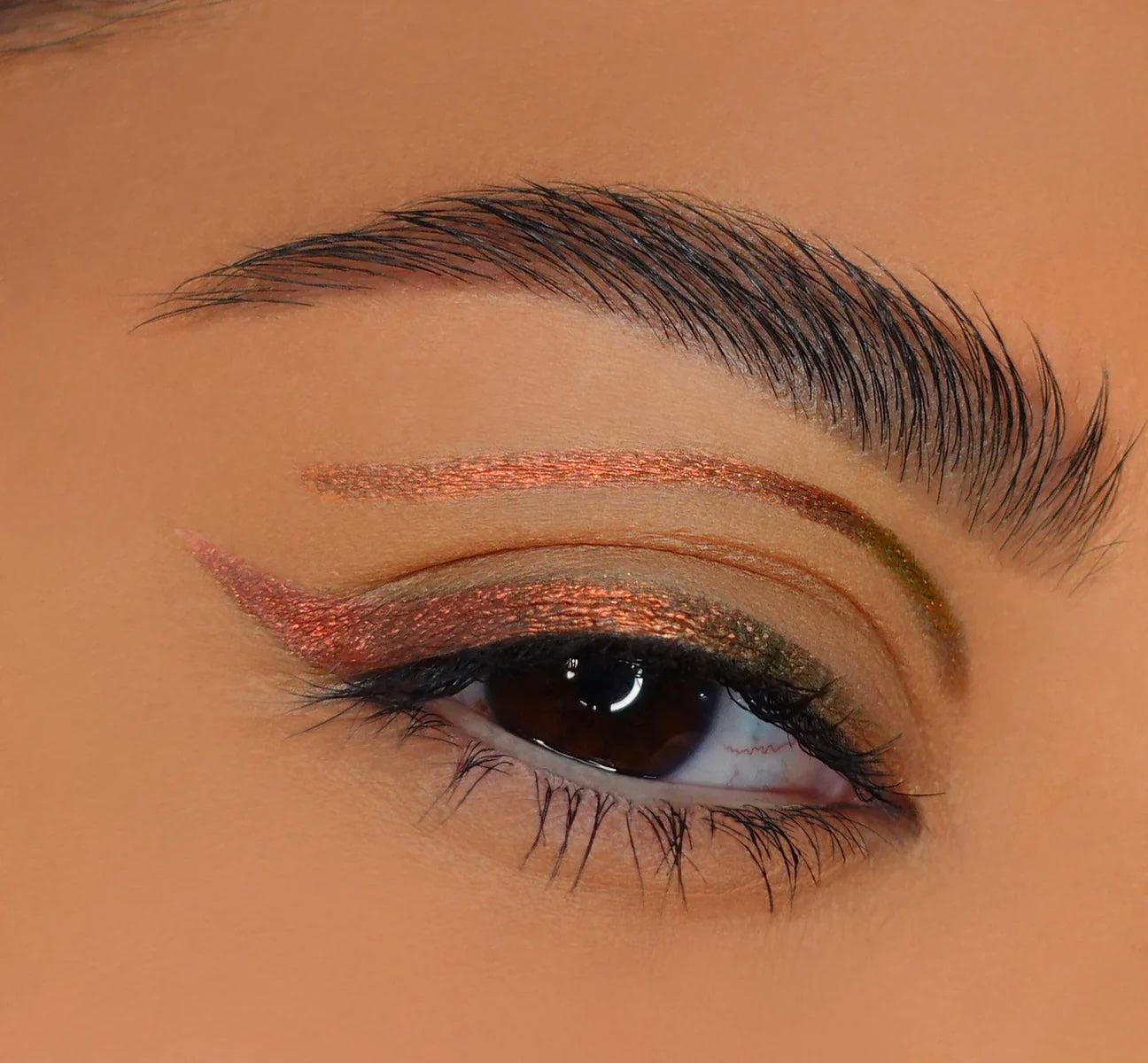 Delineador gel multicromatico ( 05 Flare )