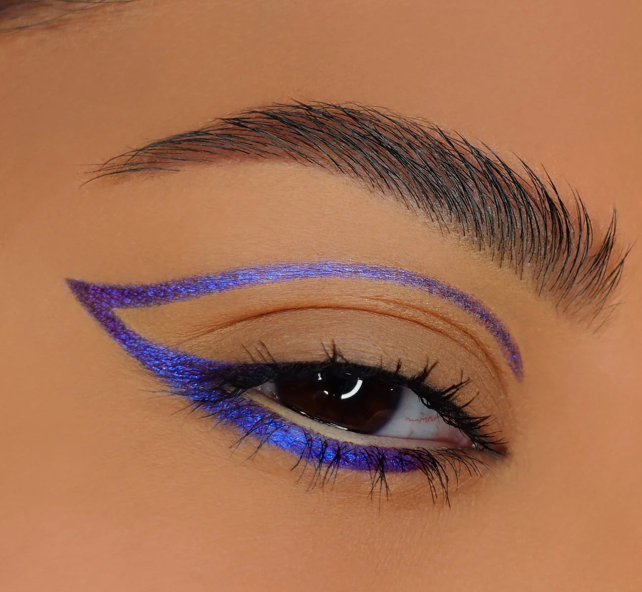 Delineador gel multicromatico (08, Zora )