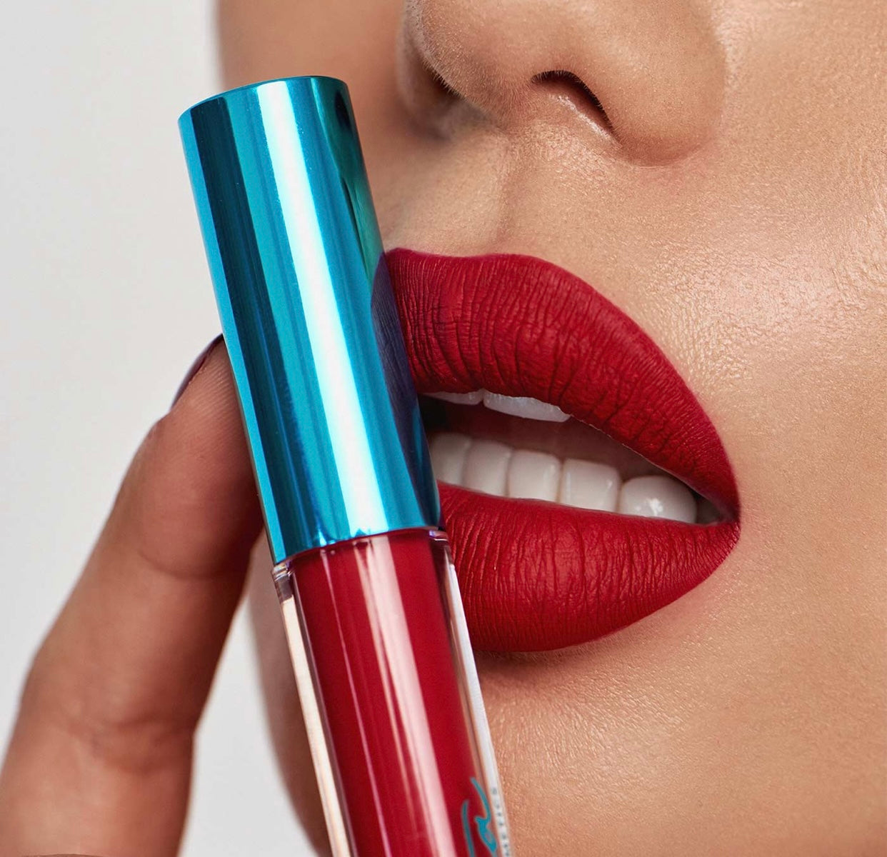 Labial Matte “Red Lily”