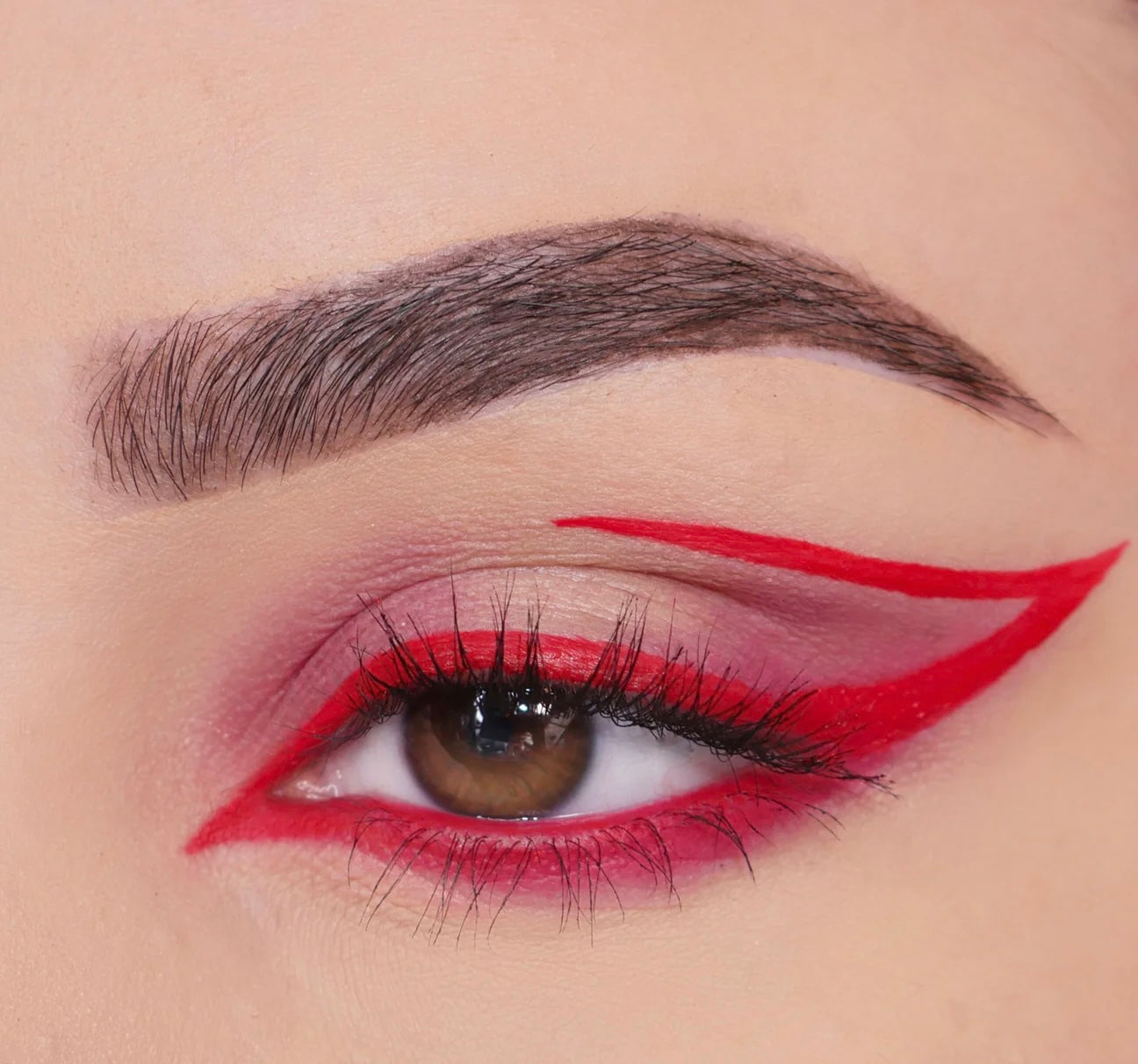 Delineador de gel  (012, rojo)