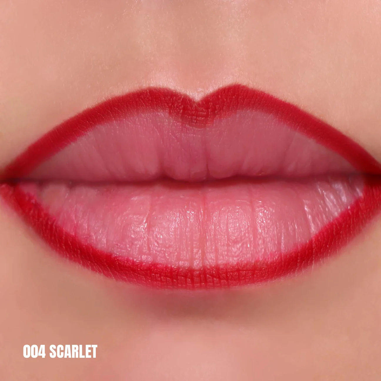 Lapiz De Labios “ 004 Scarlet “