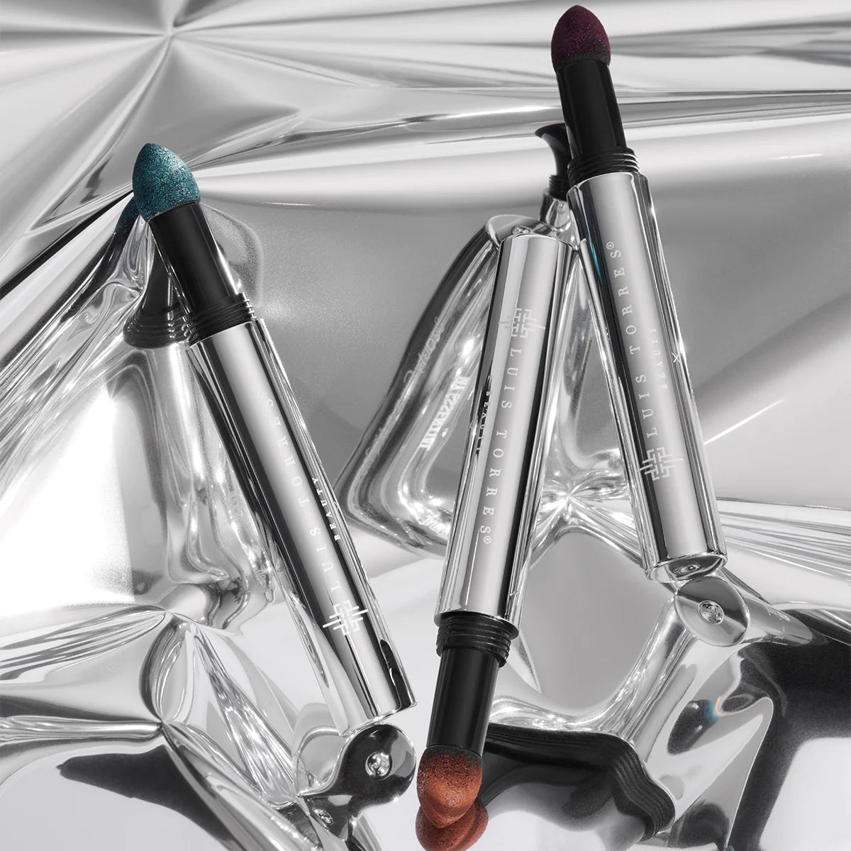 Sombra en lápiz con aplicador esponja My Essentials