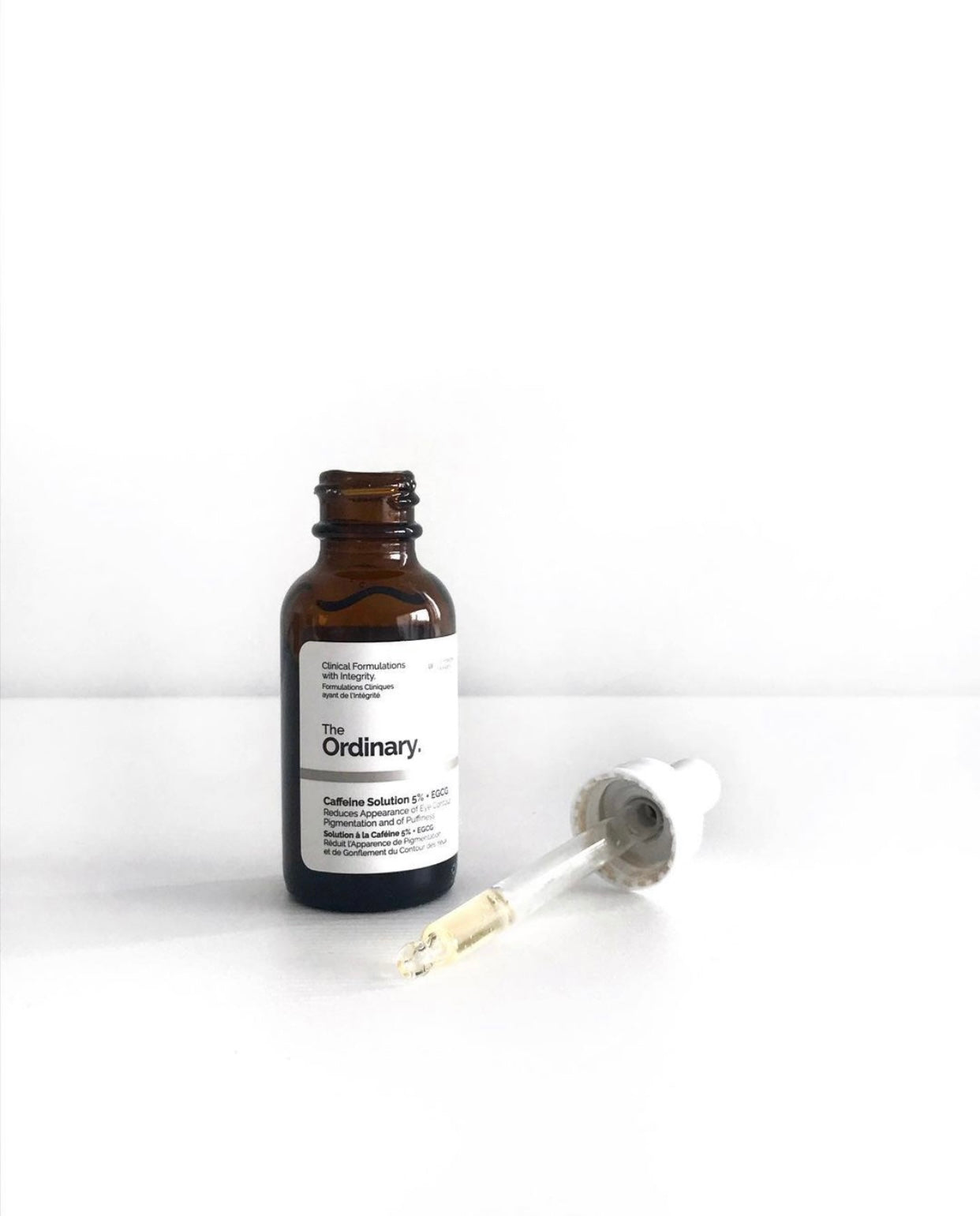 Cafeína Suero Contorno de Ojos “The Ordinary”