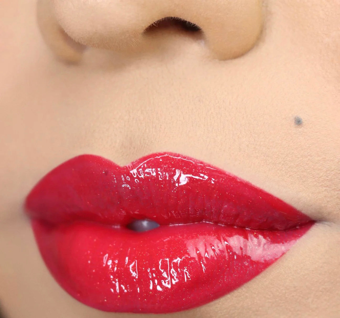 Lip Gloss ( 12 Red Hot )