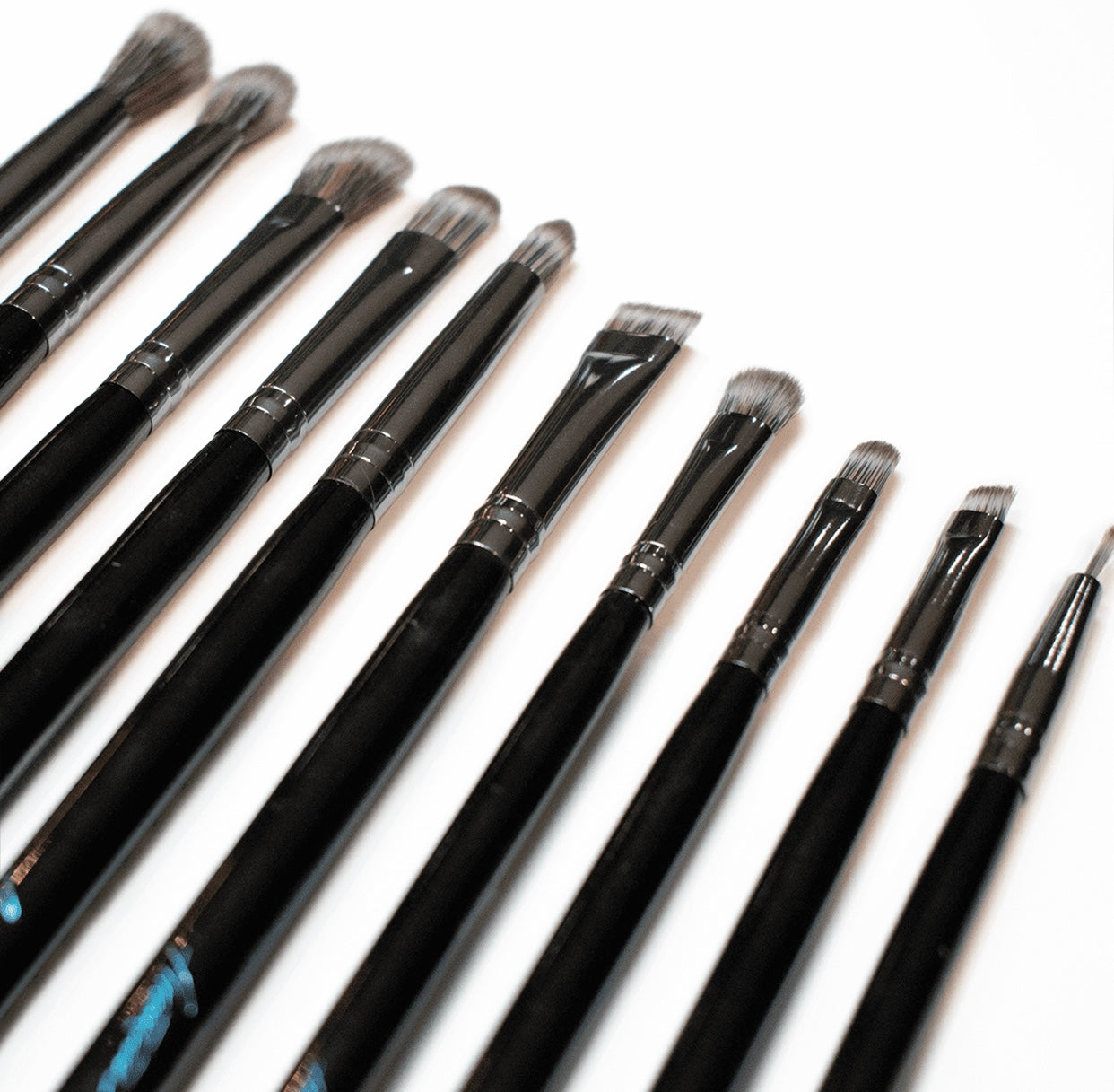 Set Esencial De Ojos Arantza