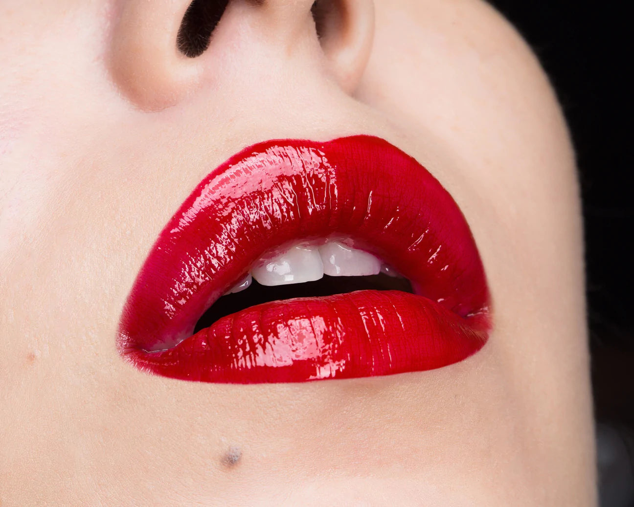 Gloss (11 Raspberry Red )