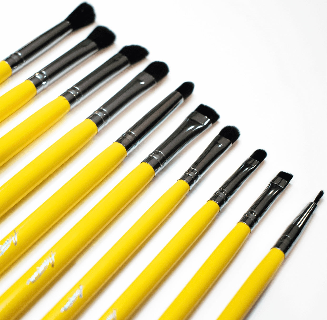 Set De Brochas Para Ojos Arantza