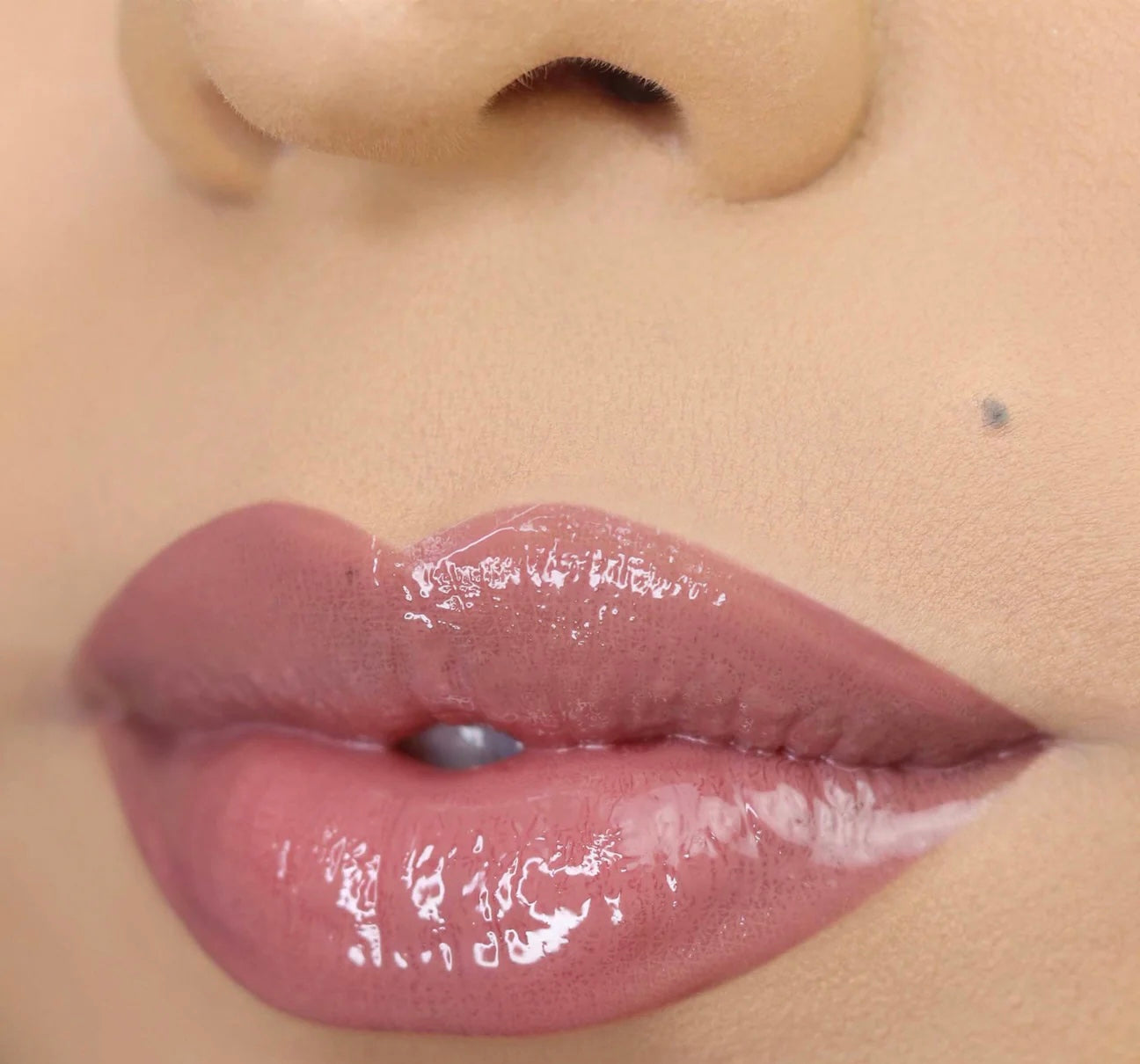 Lip Gloss ( 13 Knock-Knock)