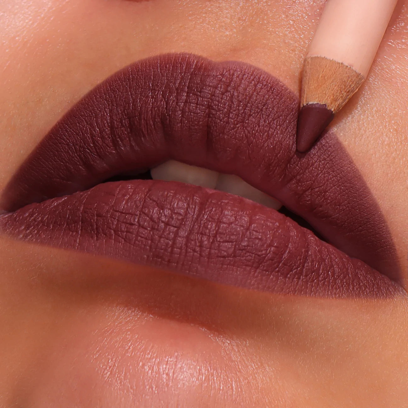 Lápiz De Labios (011 Sun Stone )