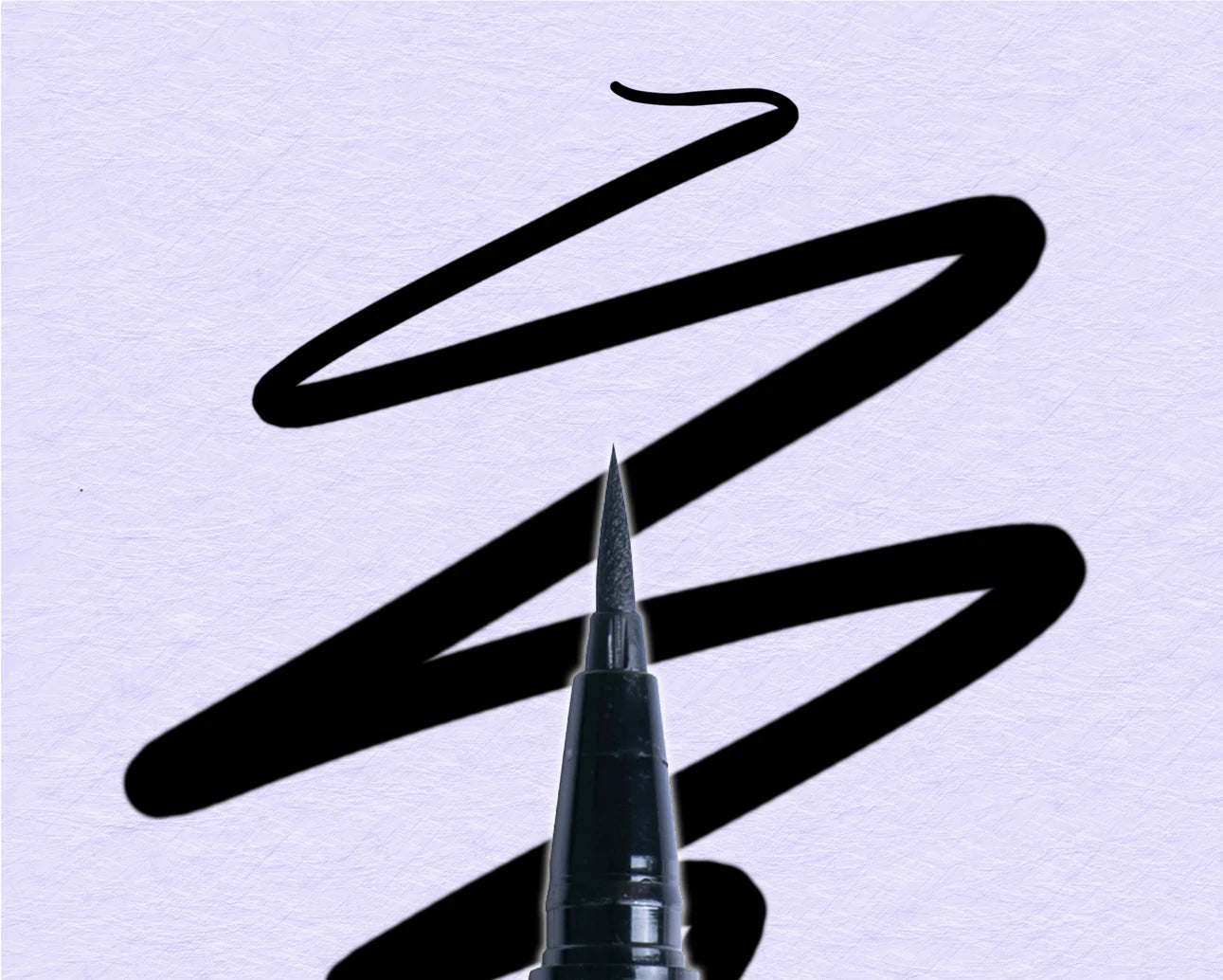 Delineador De Plumin  “01 Negro”